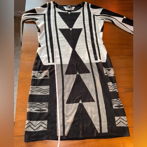 The Limited Black and Gray Long Sleeve Dress - Picture 8 of 13